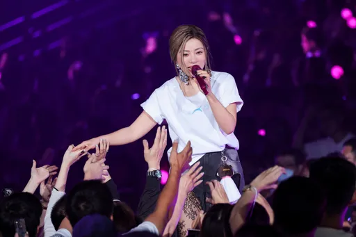 丁噹寵粉無極限　包場電影約粉絲跨時空開趴