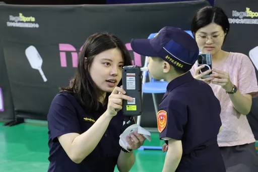 台中「小小警察訓練班」超夯　員警帶孩子熱血出任務