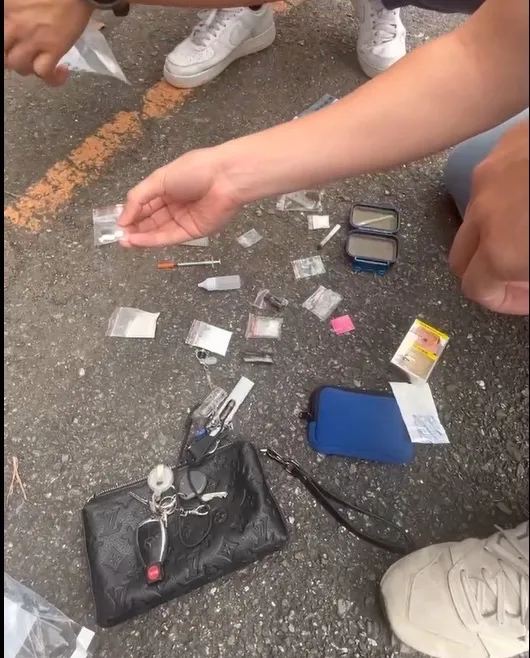 警方查扣安非他命、海洛因等各式毒品。翻攝照片