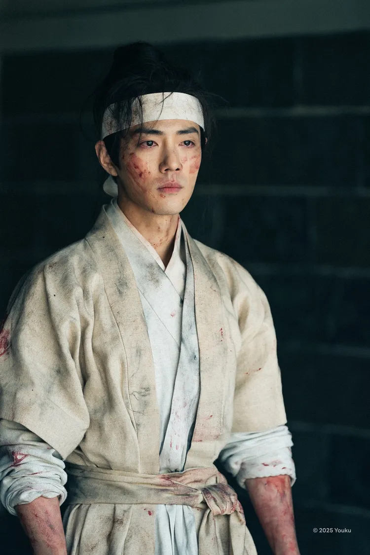 男主角肖戰眼神全是戲。中視提供