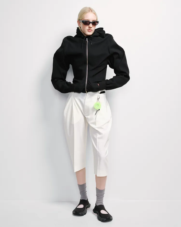 「Karst Finch」具備高度包覆性與輕量化優勢的設計。品牌提供