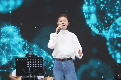 朱海君消瘦現身音樂會引媒體追逐！表情沉重不發一語奔跑離開