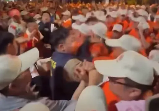 大甲媽「一級戰區」2波開打3警掛彩！火爆男護花　行程延誤7小時