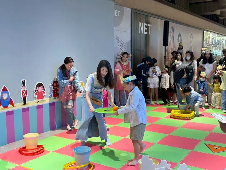 裕隆城邀請親子家庭參與體驗活動、豐富回饋，留下溫馨難忘的節日記憶。業者提供