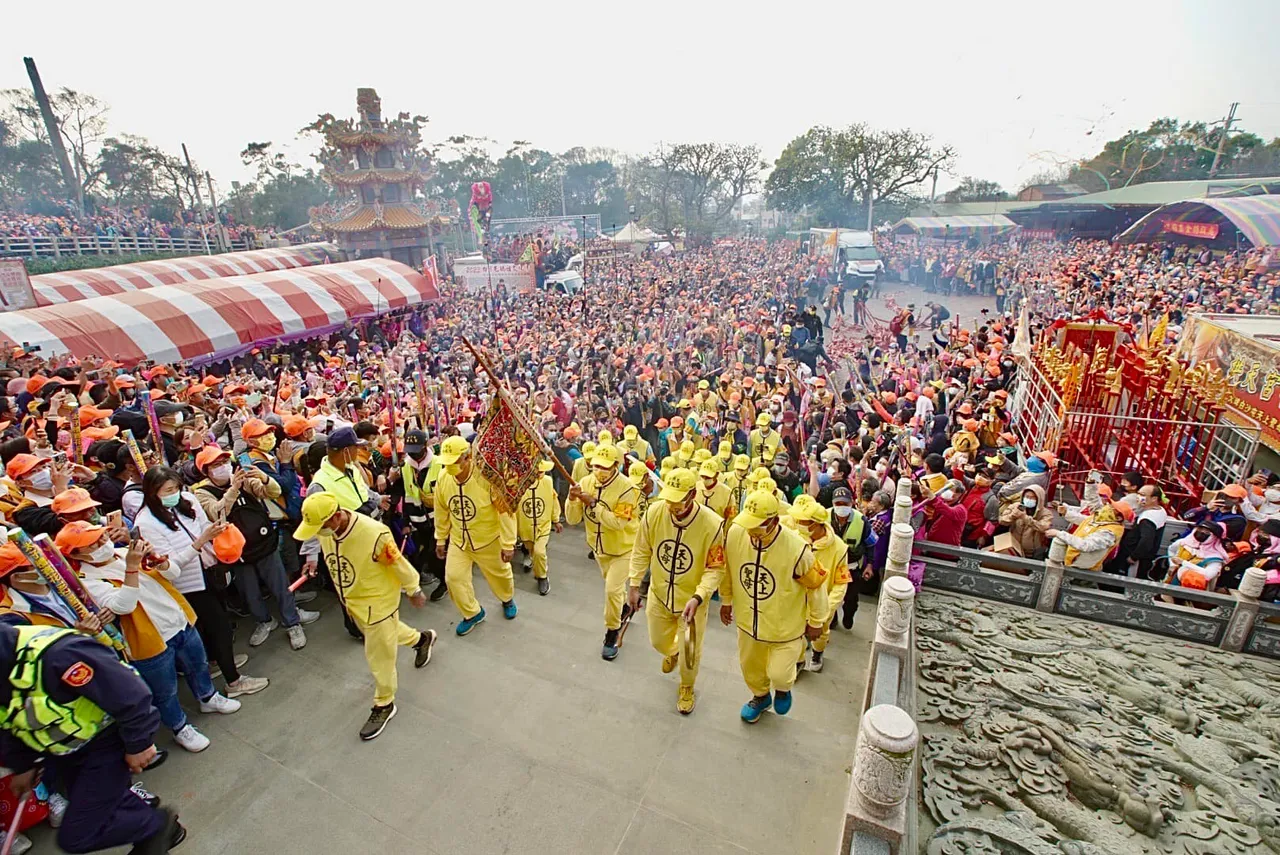 他結紮半年...妻遶境竟懷孕了　白沙屯媽祖入夢揭：是男孩！