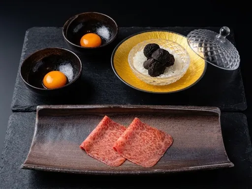 梵燒肉母親節頂級和牛饗宴　結合似顏繪藝術打造專屬溫馨記憶