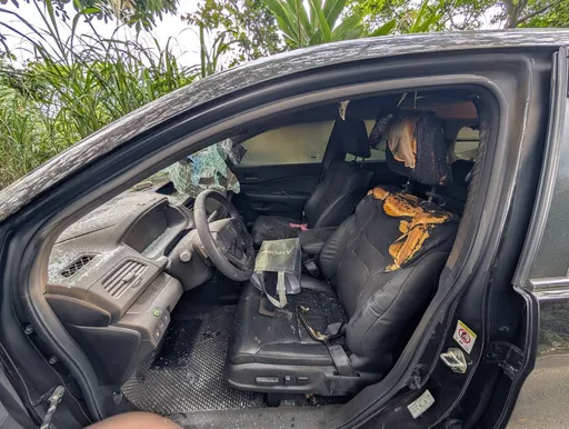 陽明山馬槽橋火燒車　1人3度燒傷！疑婦人淋汽油自焚