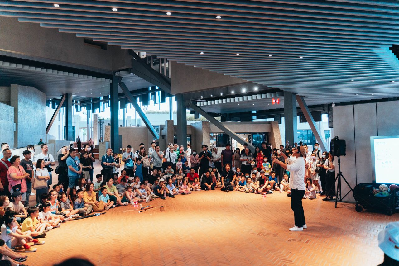 馬戲、魔術、小丑輪番上陣! 新北美術館連假12場免費演出嗨翻兒童節