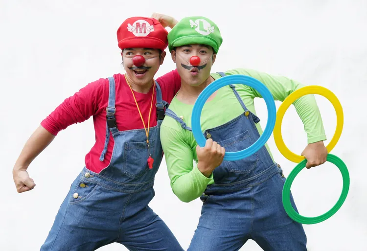 「馬力兄弟特技秀」則以熟悉的遊戲角色為靈感，打造動感十足的舞台。館方提供