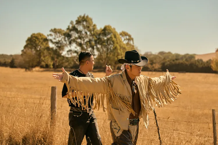 周杰倫新歌MV構築出如水彩般純樸的鄉村意象。杰威爾提供