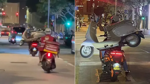 影片｜單手騎機車「同時載機車」　騎士雜技上路驚呆眾人
