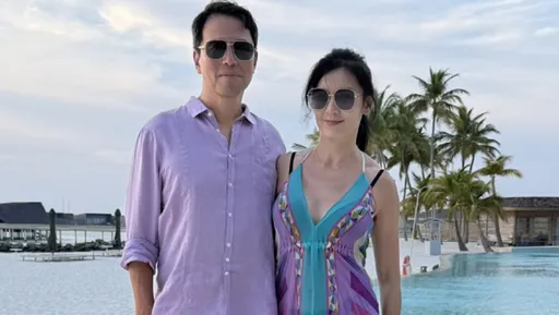 林熙蕾馬爾地夫隔空幫蕭敬騰慶生！老公為「女兒乾爹」送飛吻　