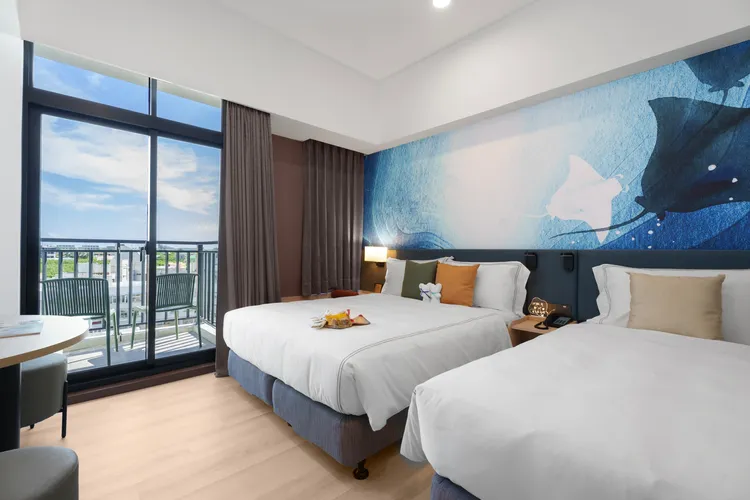 「福容徠旅澎湖」目前推出三天兩夜菊島恣意遊，雙人入住閱旅客房7000元起。業者提供