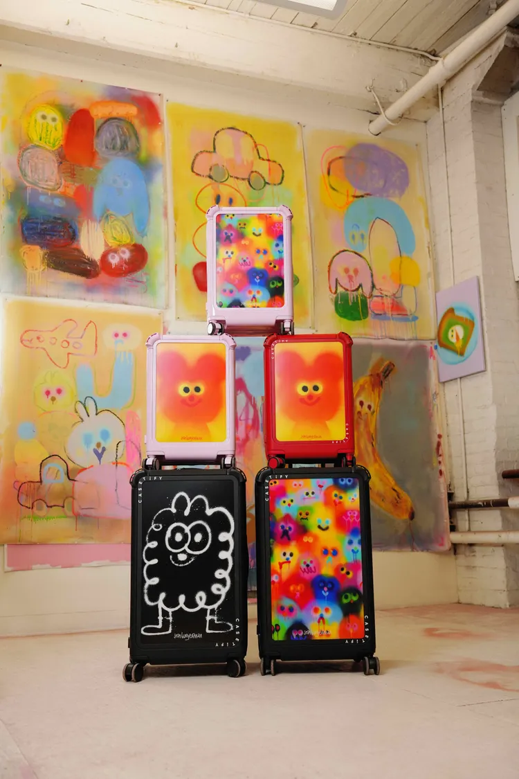 CASETiFY與Jon Burgerman的聯名系列，呈現俏皮活潑的街頭色彩。品牌提供