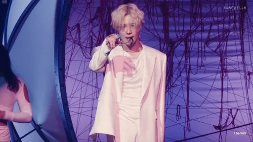 首位韓男歌手登科切拉！SHINee泰民唱一半音響故障空白8秒