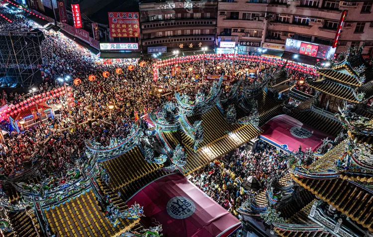 信眾、香燈腳齊聚北港朝天宮恭送白沙屯媽回鑾。古哥空拍法人授權提供