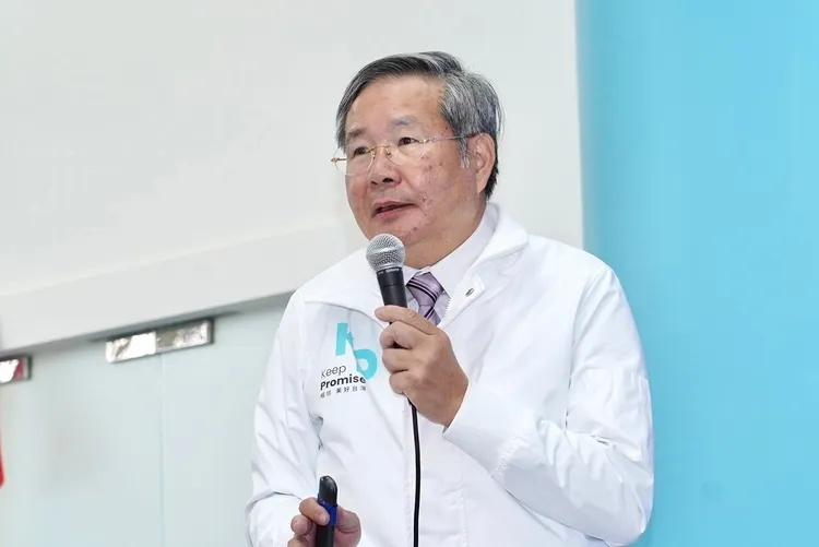 許忠信將遞補李貞秀空缺擔任立委。民眾黨提供