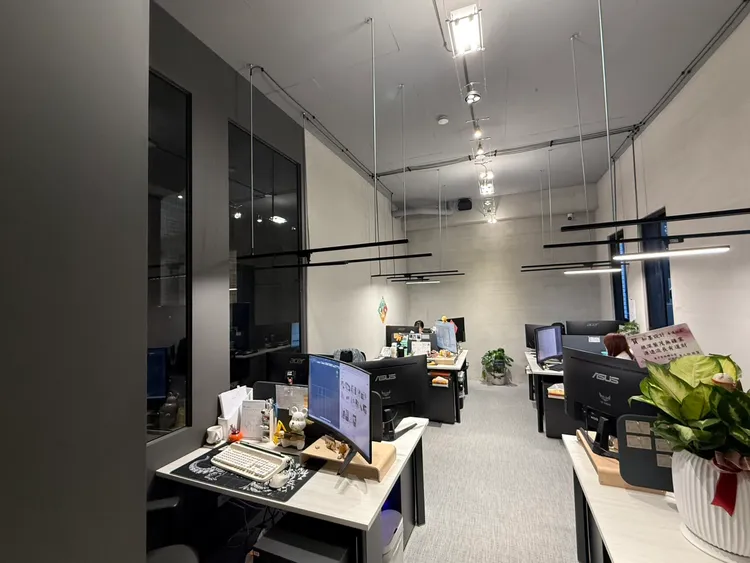 友眾公司涵蓋動畫製作、室內設計部門等。葉家銘攝