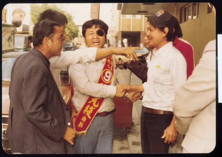 陳光復當年參選議員時，由妻子吳淑瑾掌鏡拍攝的珍貴影像。陳光復臉書