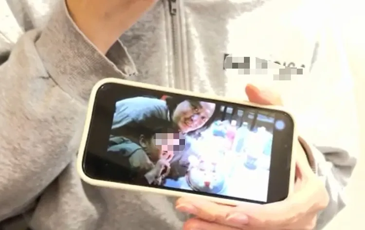 「棉棉」回憶與爸爸蔡政良在永和起家厝內一起甜蜜過生日場景，對比現在家族為了遺產爭奪而撕破臉，感到難過哽咽。曾佳俊攝