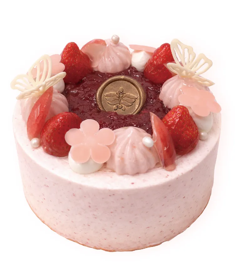 Kaffee Amadeus，草莓白桃蛋糕6吋，推薦價1620元，415 (三)開始預購，請於需求日前三天付款預訂，提領時間1600後，訂購專線02-2550-0520。