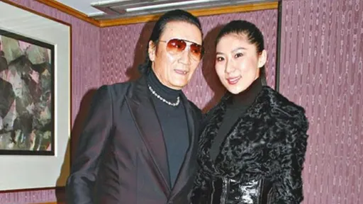 差49歲爺孫戀回味無窮　謝賢被舊愛爆：借用女兒珠寶把妹