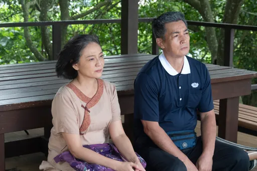 梁家榕與伊正9度演夫妻　片場眉目傳情道歉了