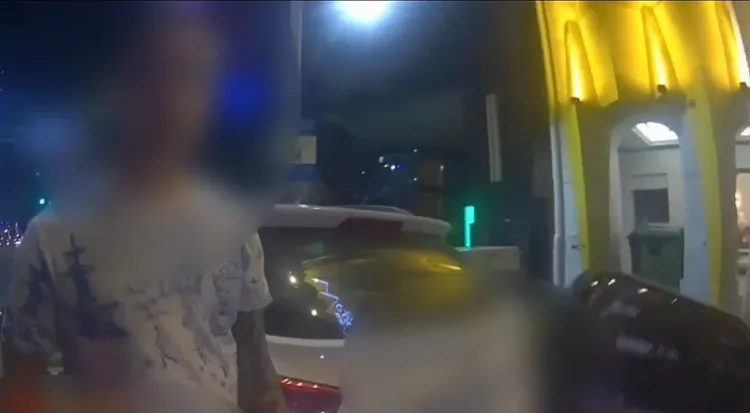 警方逮到無照又毒駕的李男，懷疑他是販毒集團的小蜜蜂，依法送辦並追查毒品來源。民眾提供