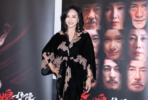 田麗談張凌赫笑喊「比他帥的更多」！喜迎59歲生日曝願望