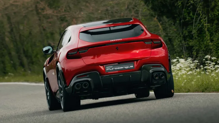 Ferrari Purosangue Handling Speciale變速箱換檔邏輯優化，在Race模式下反應更直接，強化駕駛節奏感。原廠照片