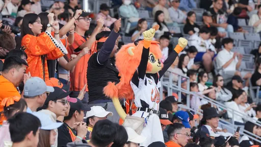 趕攤商風波｜林俊憲曝糾紛關鍵　喊話市府「統一獅和攤商都不可或缺」