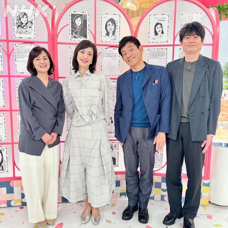 天海祐希（左二）日前上NHK晨間節目。翻攝nhk_asaichi IG