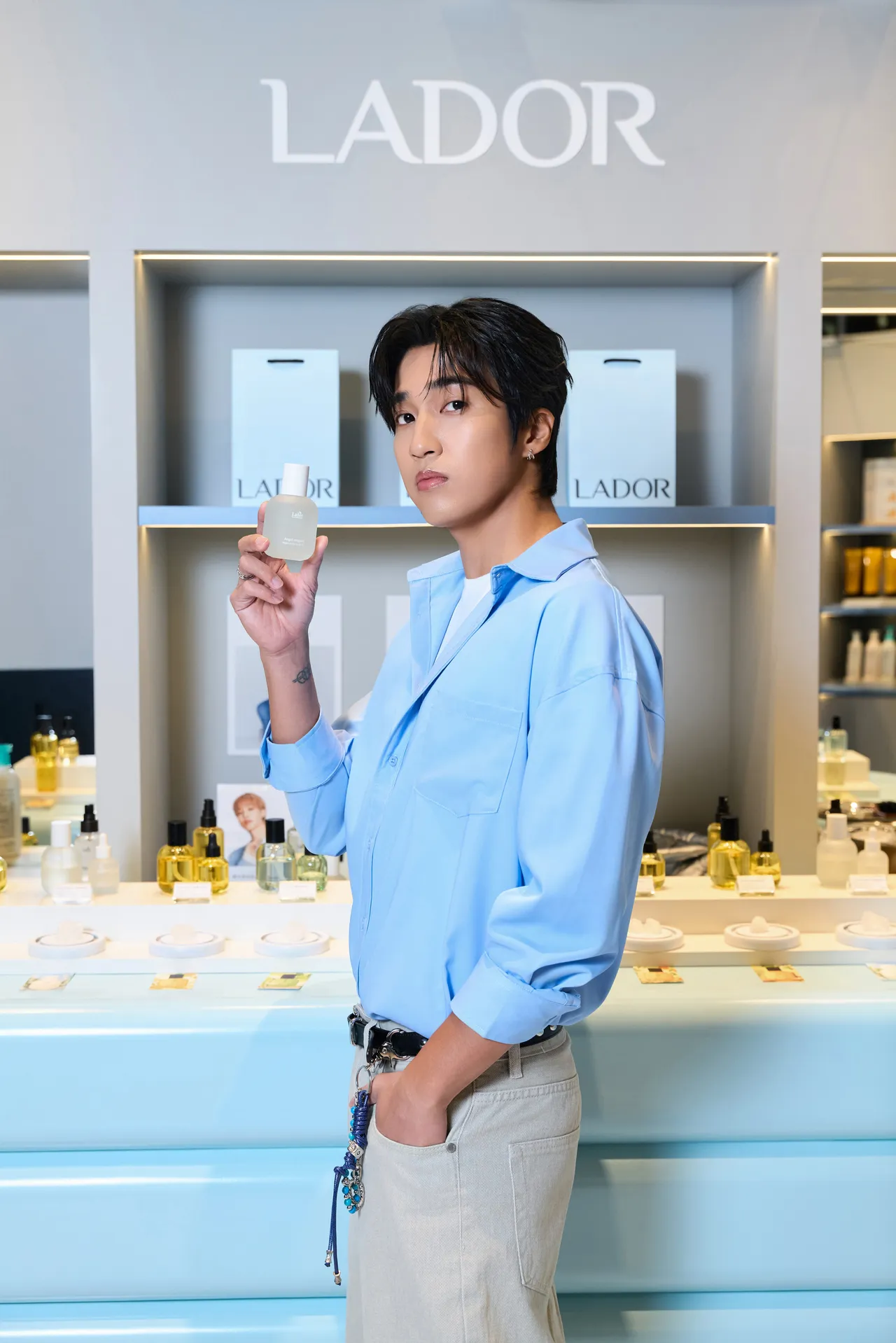 婁峻碩擔任LADOR一日店長。品牌提供