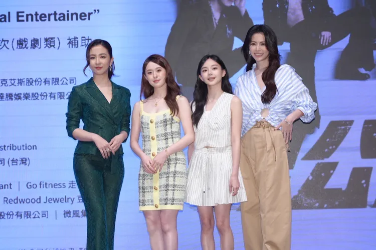 周曉涵（左起）、邱偲琹、邵奕玫、任容萱。彭欣偉攝