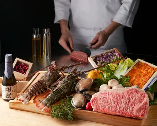 母親節別再只說辛苦了！阪前鐵板燒升級5大主餐　龍蝦、A5和牛直接端上桌