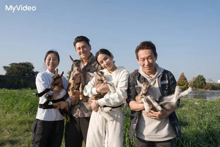 《花甲少年趣旅行》郭子乾（右1）驚温貞菱（右2）膽子大，讚周詠訓（阿布）（左2）因家庭更成熟。台灣大哥大MyVideo提供