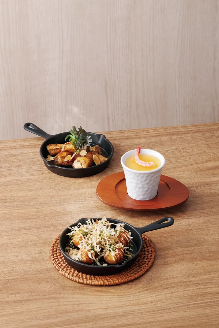 鐵鍋醬燒洋芋杏鮑菇(上)及跳舞的章魚燒。業者提供