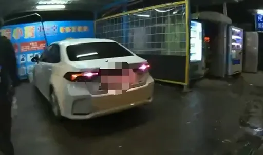 把洗車場當路邊停車　2男行為太可疑...警盤查發現是毒駕