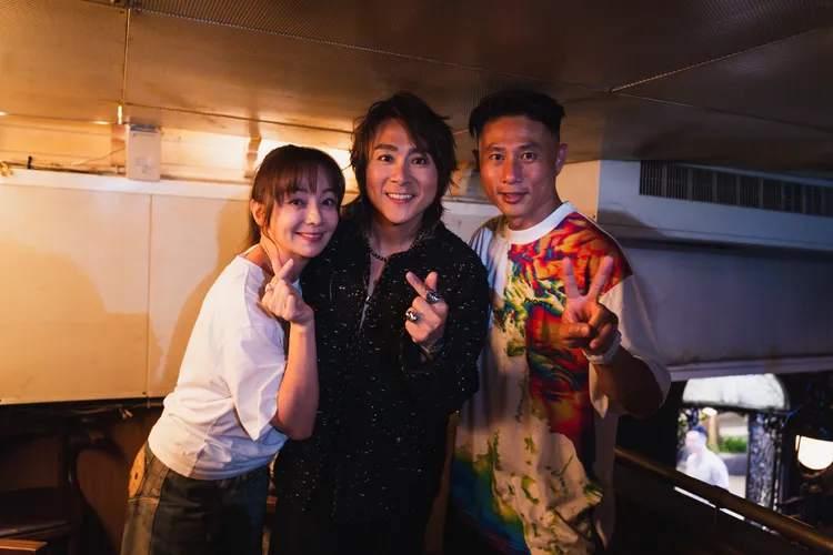 左起季芹、王仁甫、彭小刀開心同框。通達量能文体提供