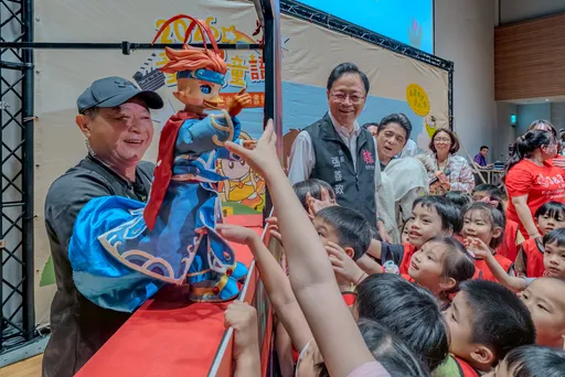 桃市府攜手霹靂布袋戲推廣兒童閱讀　跨界打造情緒教育新體驗