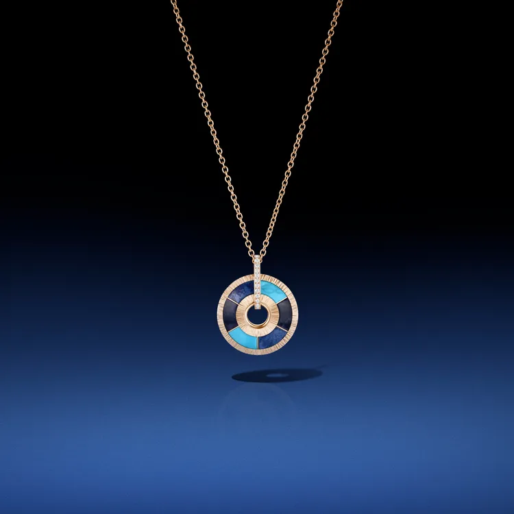 Possession Vibrant 系列18K玫瑰金彩色寶石鑽石項鍊。品牌提供