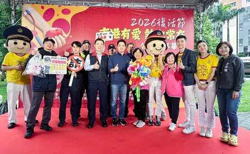 Q版警娃熱血傳愛　南港警攜手教會嘉年華宣導「識詐」