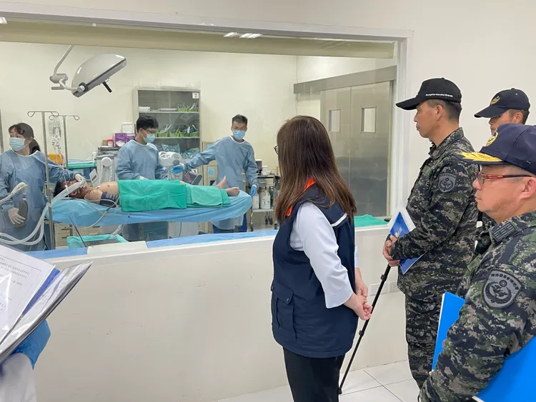 管碧玲親赴主持。翻攝畫面