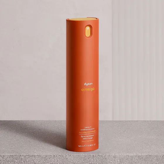 Dyson Omega水潤護髮噴霧，165ml／2290元。品牌提供