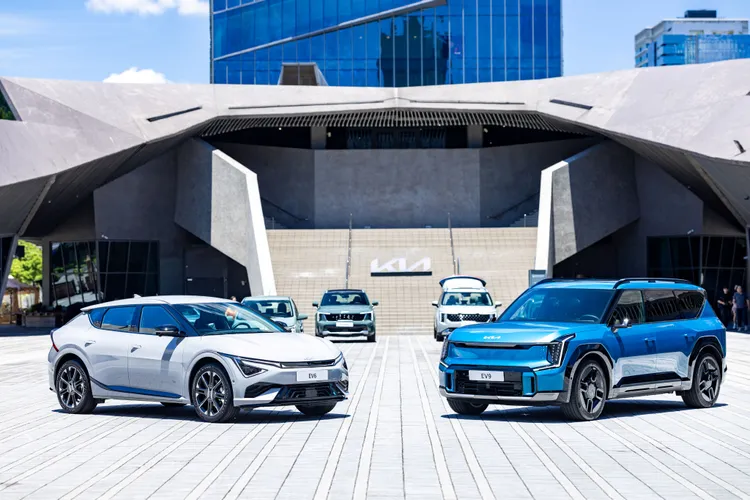 Kia榮獲汽車市場估值研究機構Canadian Black Book「電動車整體品牌最佳保值率」殊榮，進一步彰顯Kia在全球電動車領域的領導地位。業者提供