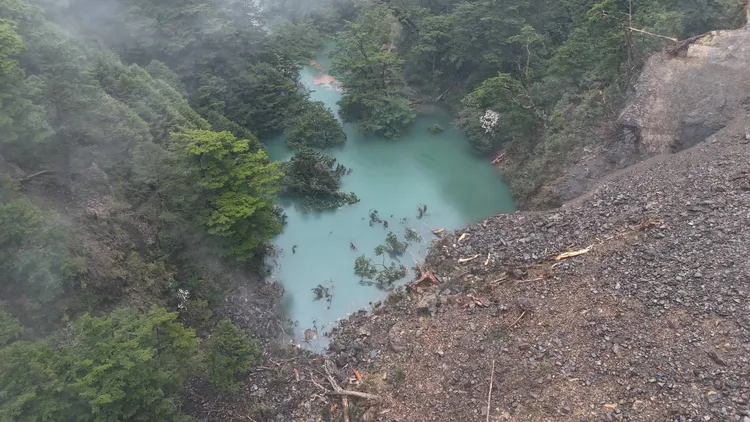 合歡溪上游堰塞湖空拍畫面。林保署提供