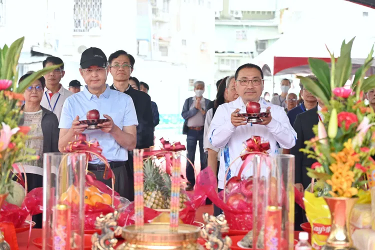 侯友宜強調，市府秉持「便民、利民、愛民」的服務態度，透過「都更二箭」的政策，協助住戶解決居住安全問題，打造更安心的家園。市府提供
