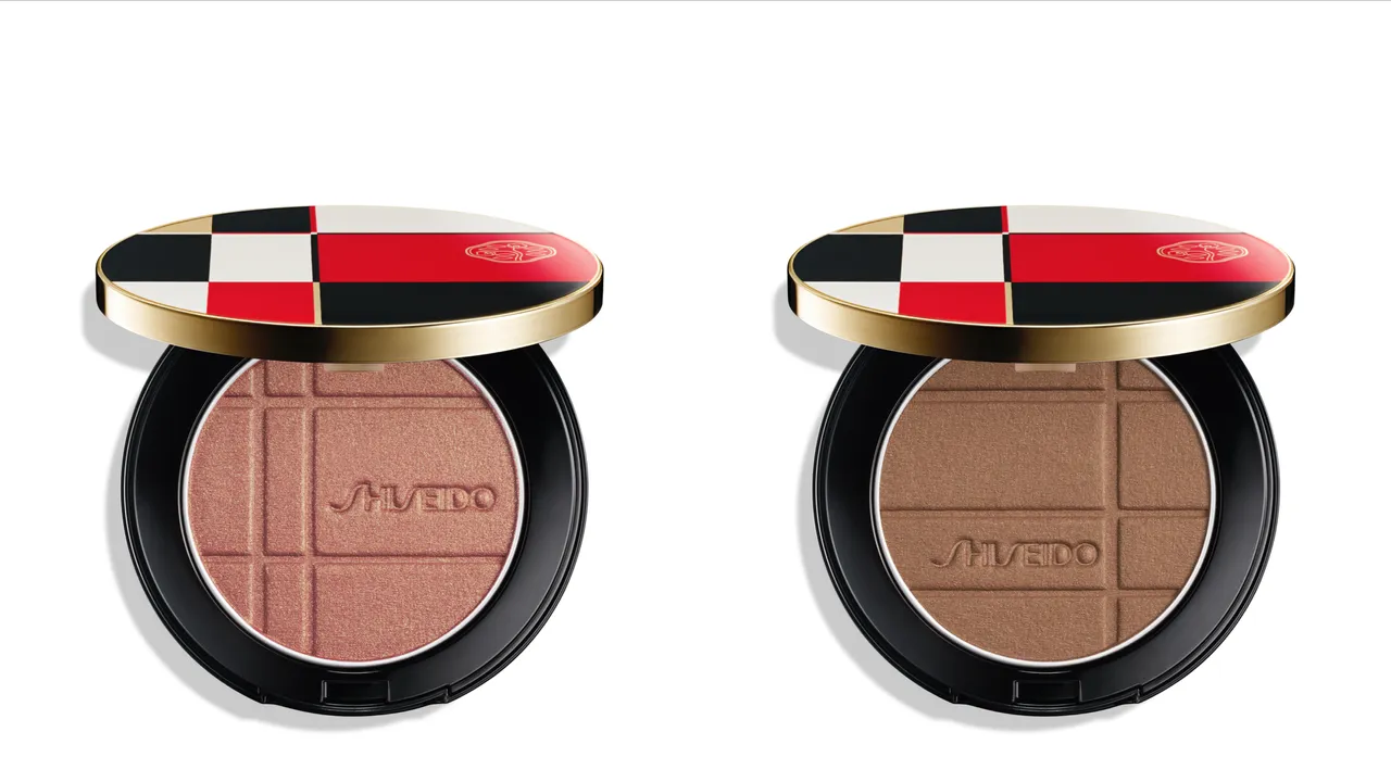 資生堂寶石光眼頰亮彩盤#03黃金琥珀（左）與#09古銅瑪瑙（右），1450元。品牌提供
