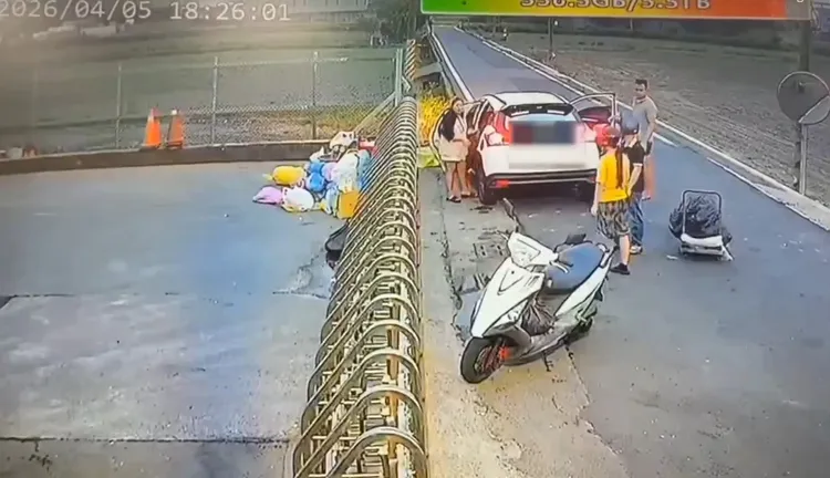 環保局開放固定時間讓民眾自行送運垃圾，但有人就偏在非開放時間亂。民眾提供