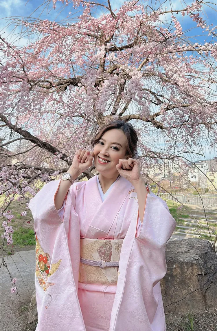 喬幼新歌特別選在櫻花滿開的此刻發表。本人提供